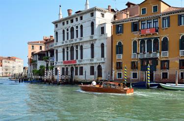 We explore Venice, DSE_7920_b_H490